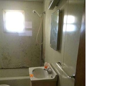 Full Bath.