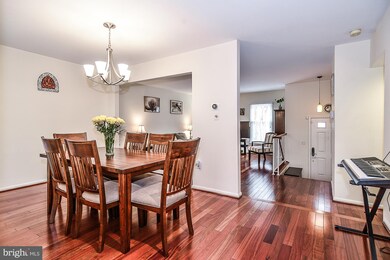 6804 Earthstar Ct, Springfield, VA 22152 - photo 7