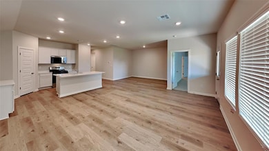 10232 NW 28th St, Yukon, OK 73099 - photo 7