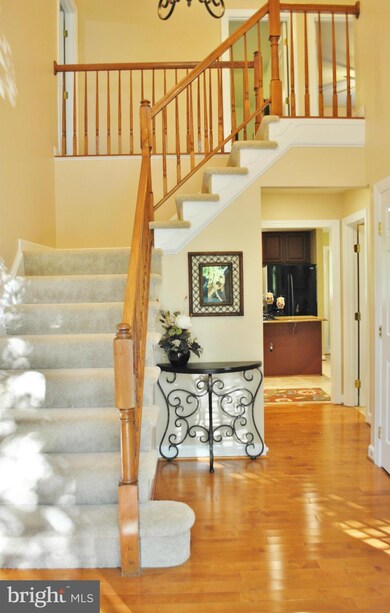 4942 Edge Rock Dr, Chantilly, VA 20151 - photo 4