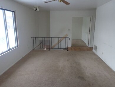 1570 Perry Ct unit A, Aurora, IL 60505 - photo 3