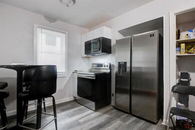 11-kitchen 1