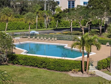 550 SW 138th Ave unit 402K, Pembroke Pines, FL 33027 - photo 4