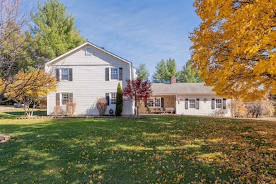 1217 Memorial Dr, Pulaski, VA 24301 - photo 5