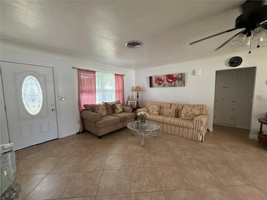 2309 Tulip St, Sarasota, FL 34239 - photo 4