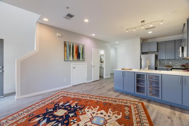 201 Aliso Dr SE unit 9, Albuquerque, NM 87108 - photo 2