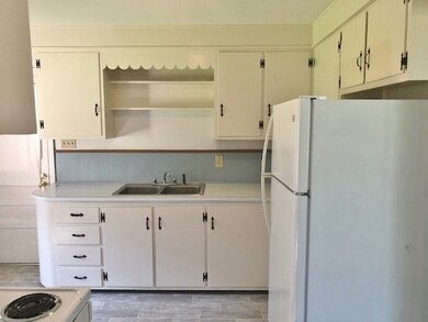 502 Hillcrest Ave, McComb, MS 39648 - photo 5