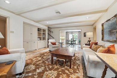 7714 Skyline Dr, Houston, TX 77063 - photo 4