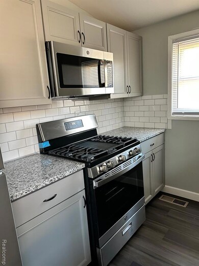 1173 Dudley Ave, Pontiac, MI 48342 - photo 4