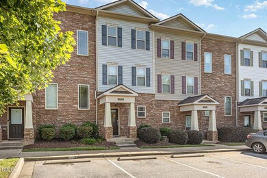 3828 Amelia Park Dr, Raleigh, NC 27606 - photo 2