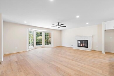 2851 Dale Dr, Marietta, GA 30068 - photo 6
