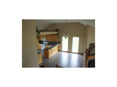 Gorgeous Huge windows in Dining area.