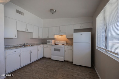 2139 W Devonshire Ave unit 4, Phoenix, AZ 85015 - photo 7