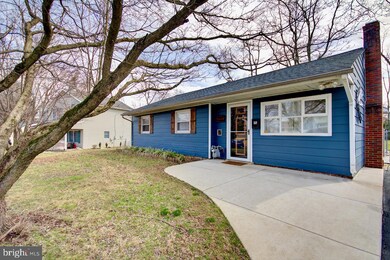 237 Alden Ave, Morrisville, PA 19067 - photo 3