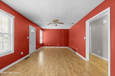 578 Lilly Ave, Louisville, KY 40217 - photo 6