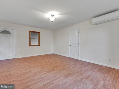 115 E 9th St, Shoemakersville, PA 19555 - photo 6