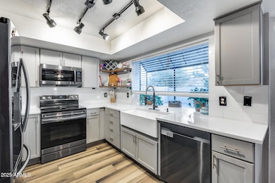 5315 W Shaw Butte Dr, Glendale, AZ 85304 - photo 2