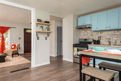 1204 W Northrup St, Lansing, MI 48911 - photo 7