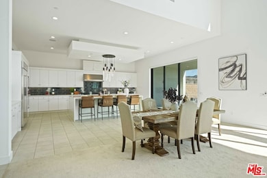 11818 Hillsborough Ln, Los Angeles, CA 91326 - photo 3