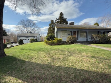 38 Highland St, South Dartmouth, MA 02748 - photo 2