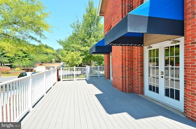 5812 Inman Park Cir unit 220, Rockville, MD 20852 - photo 4