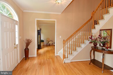 5356 Chandley Farm Cir, Centreville, VA 20120 - photo 2