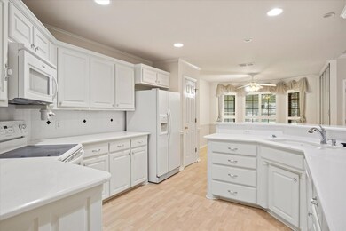 4007 Angelina Ct N, Granbury, TX 76049 - photo 6