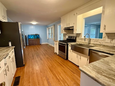 1720 Somerset Cir, Charleston, SC 29407 - photo 3