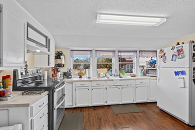 207 Springhill Rd, Laurel, MS 39443 - photo 5