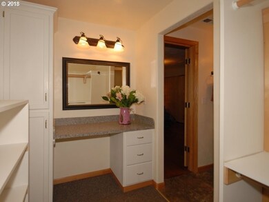 Bathroom, Attached
