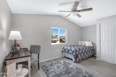 320 E McKellips Rd-21