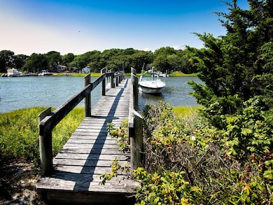 409 Monomoscoy Rd, Mashpee, MA 02649 - photo 7