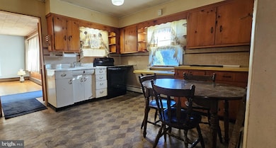 339 Delong Ave unit 343, Emmaus, PA 18049 - photo 7