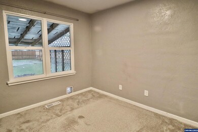 1335 Calapooia St SW, Albany, OR 97321 - photo 6