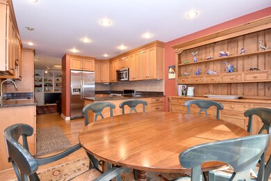 262 W Eggleston Ave unit D, Elmhurst, IL 60126 - photo 4