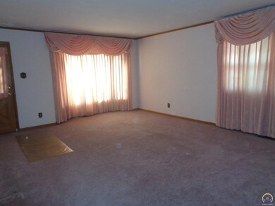 2521 SW Topeka Blvd, Topeka, KS 66611 - photo 2