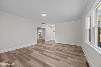 1118 Dunn Rd, Kinston, NC 28501 - photo 4