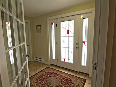 82 Kimberley Dr, Wakefield, RI 02879 - photo 3