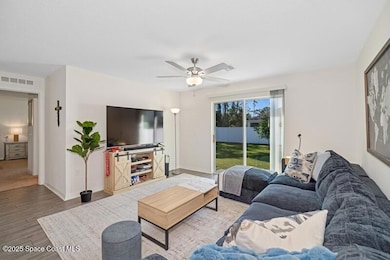 06_966SEStageSt_3001_FamilyRoom_FlexMLS8