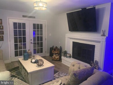 1517 Cromwell Dr, Reading, PA 19610 - photo 4