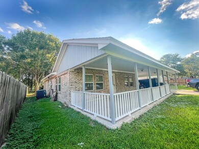 8410 Wetherby Ln, Houston, TX 77075 - photo 3