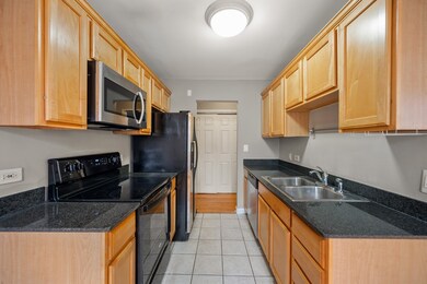 820 Seward St unit 2D, Evanston, IL 60202 - photo 3