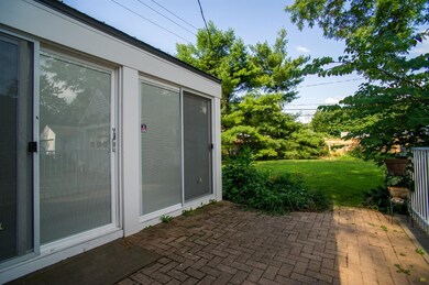 611 Flanders St, Chelsea, MI 48118 - photo 5