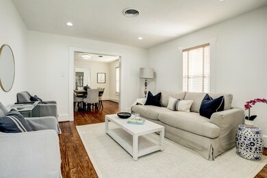 720 W 25th St, Houston, TX 77008 - photo 2