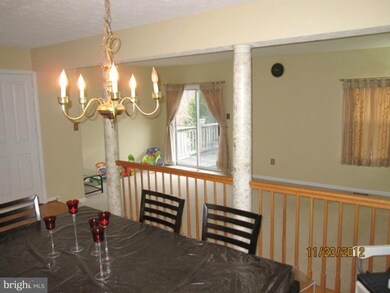 9330 Lawson Ln, Laurel, MD 20723 - photo 4