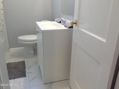 557 Chestnut Dr, Jacksonville, FL 32208 - photo 6