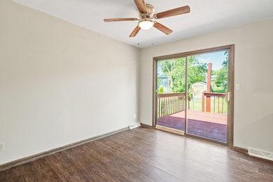 1293 S Pecos Ave-16