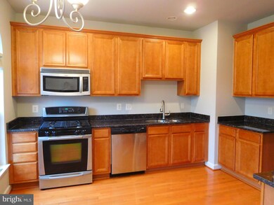 571 Garrett a Morgan Blvd, Hyattsville, MD 20785 - photo 7