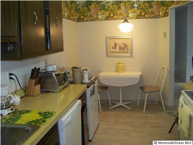 4 Pine Cluster Cir unit E, Manalapan, NJ 07726 - photo 2