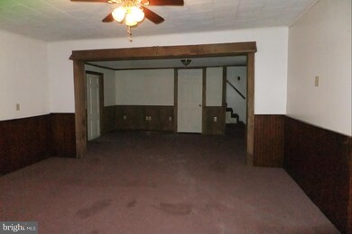 1368 Falcon Ln, Chambersburg, PA 17202 - photo 7